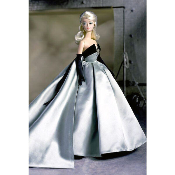 Silkstone Hollywood Hostess K7900AL – Barbie | Marl & B