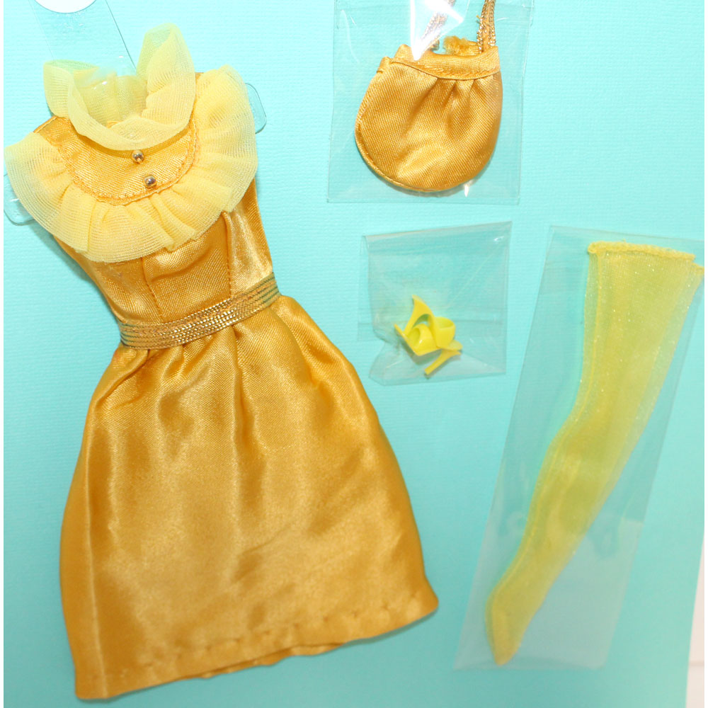 Golden Glitter Barbie 72-3340M  Barbie | Marl & B